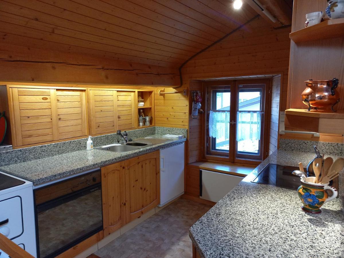 Confortevole Mansarda Di Montagna Poschiavo Exteriör bild