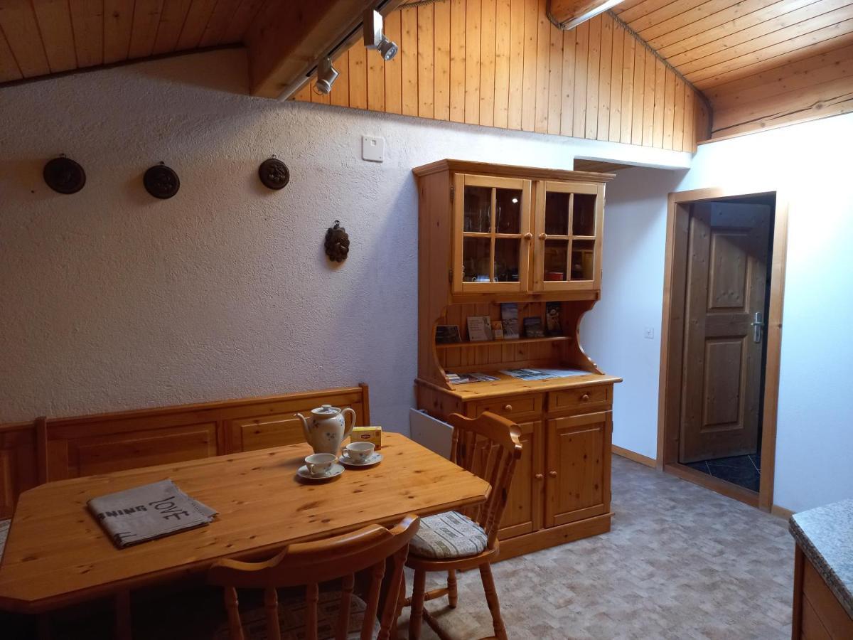 Confortevole Mansarda Di Montagna Poschiavo Exteriör bild