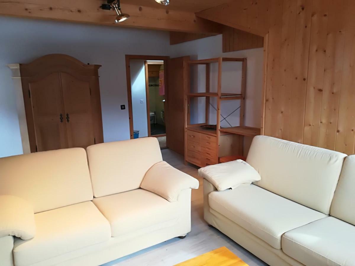 Confortevole Mansarda Di Montagna Poschiavo Exteriör bild